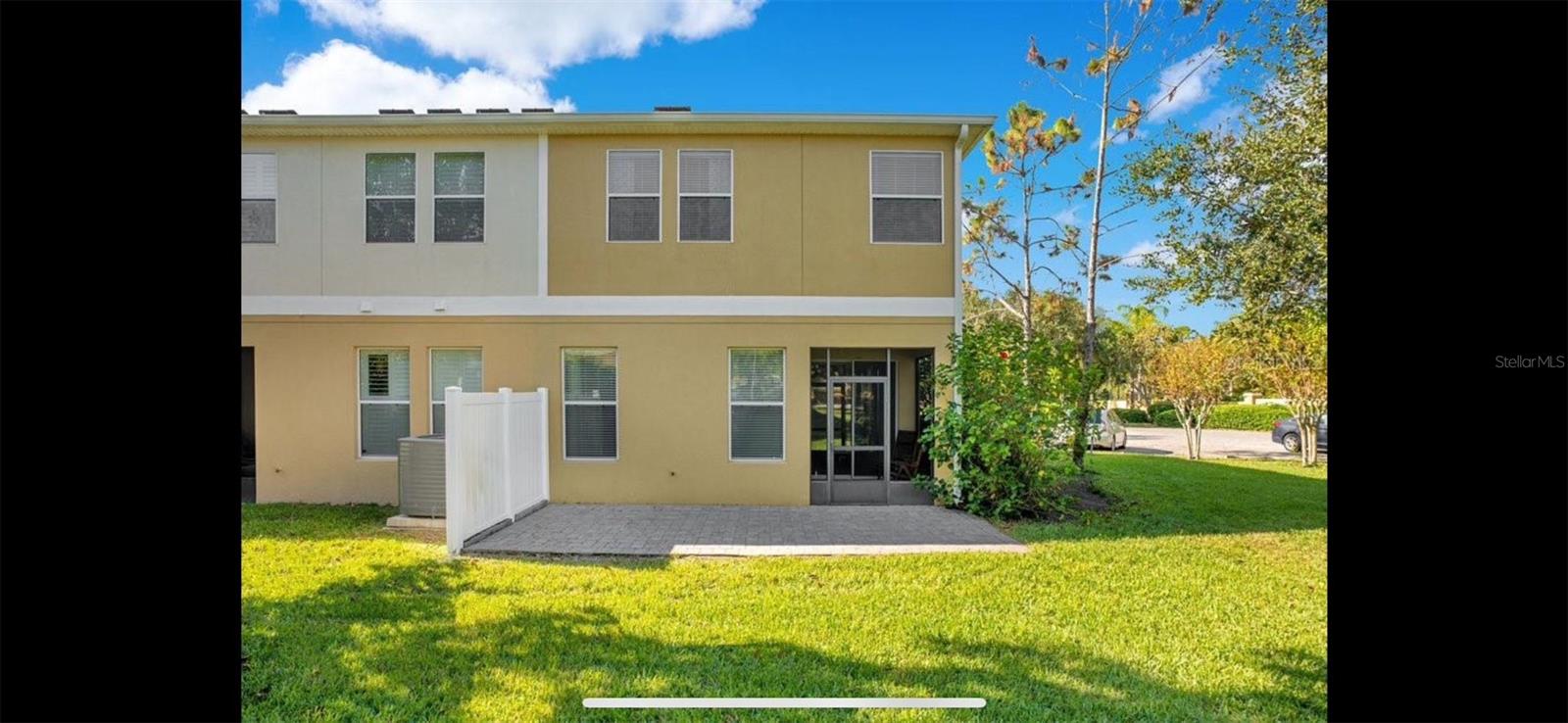 OASIS COVE I/LAKESIDE VILLAGE PH 01 - Residential Lease