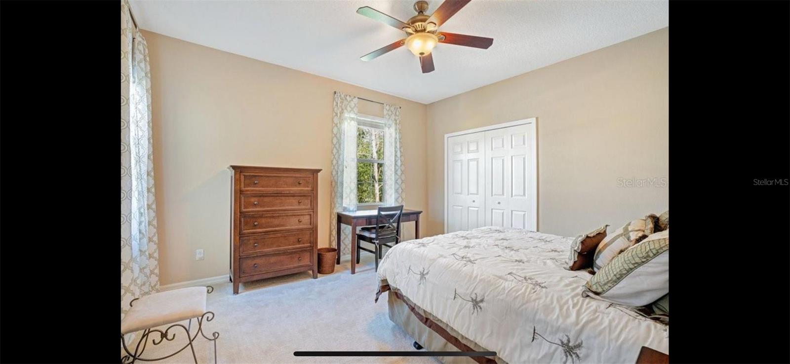 OASIS COVE I/LAKESIDE VILLAGE PH 01 - Residential Lease