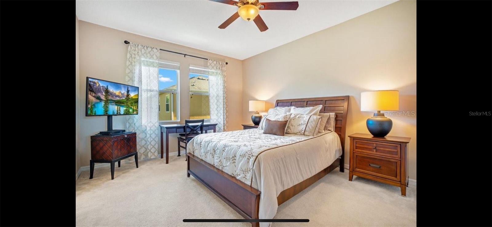 OASIS COVE I/LAKESIDE VILLAGE PH 01 - Residential Lease