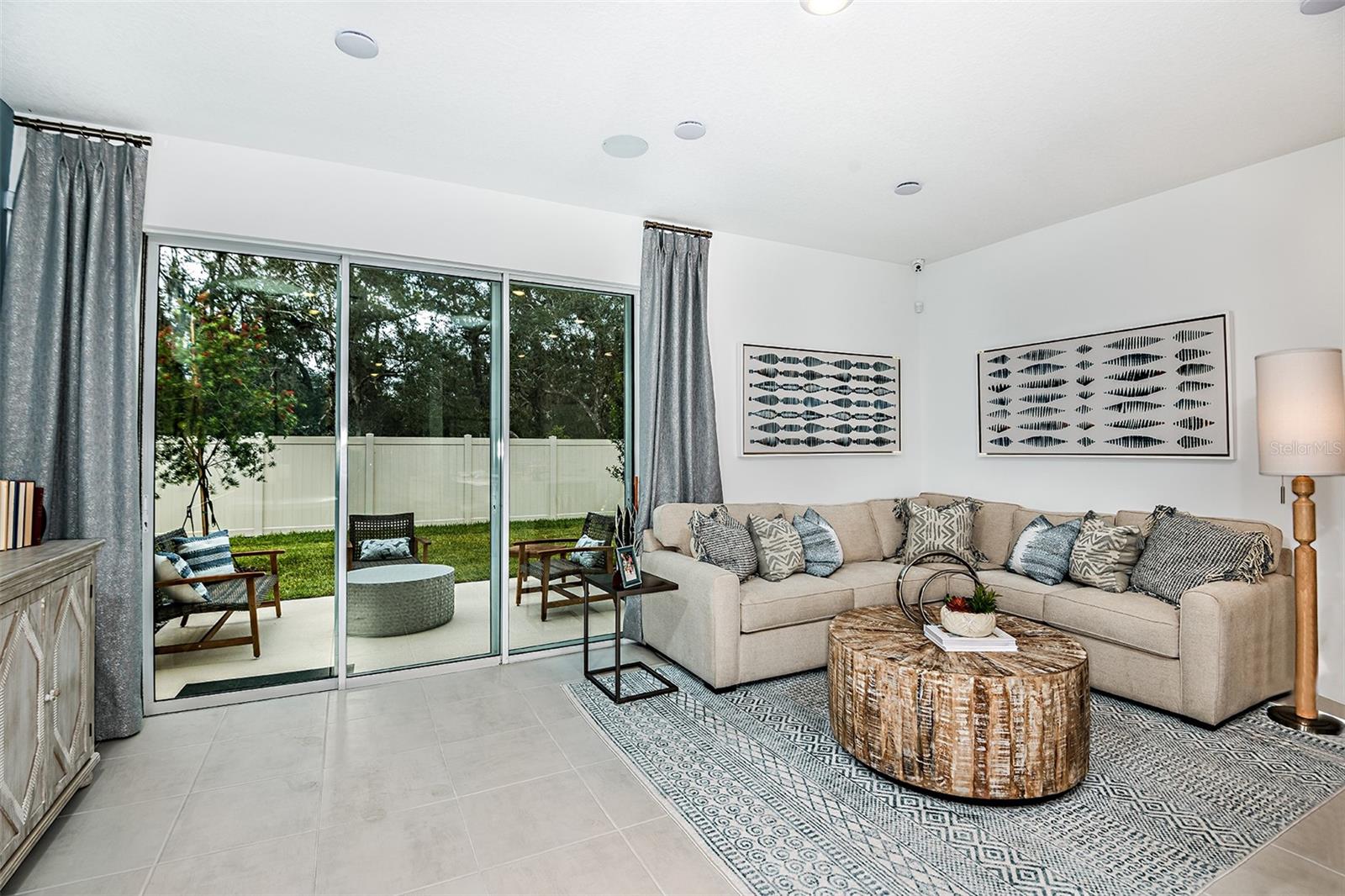 THE TOWNS AT FIRETHORN - Residential