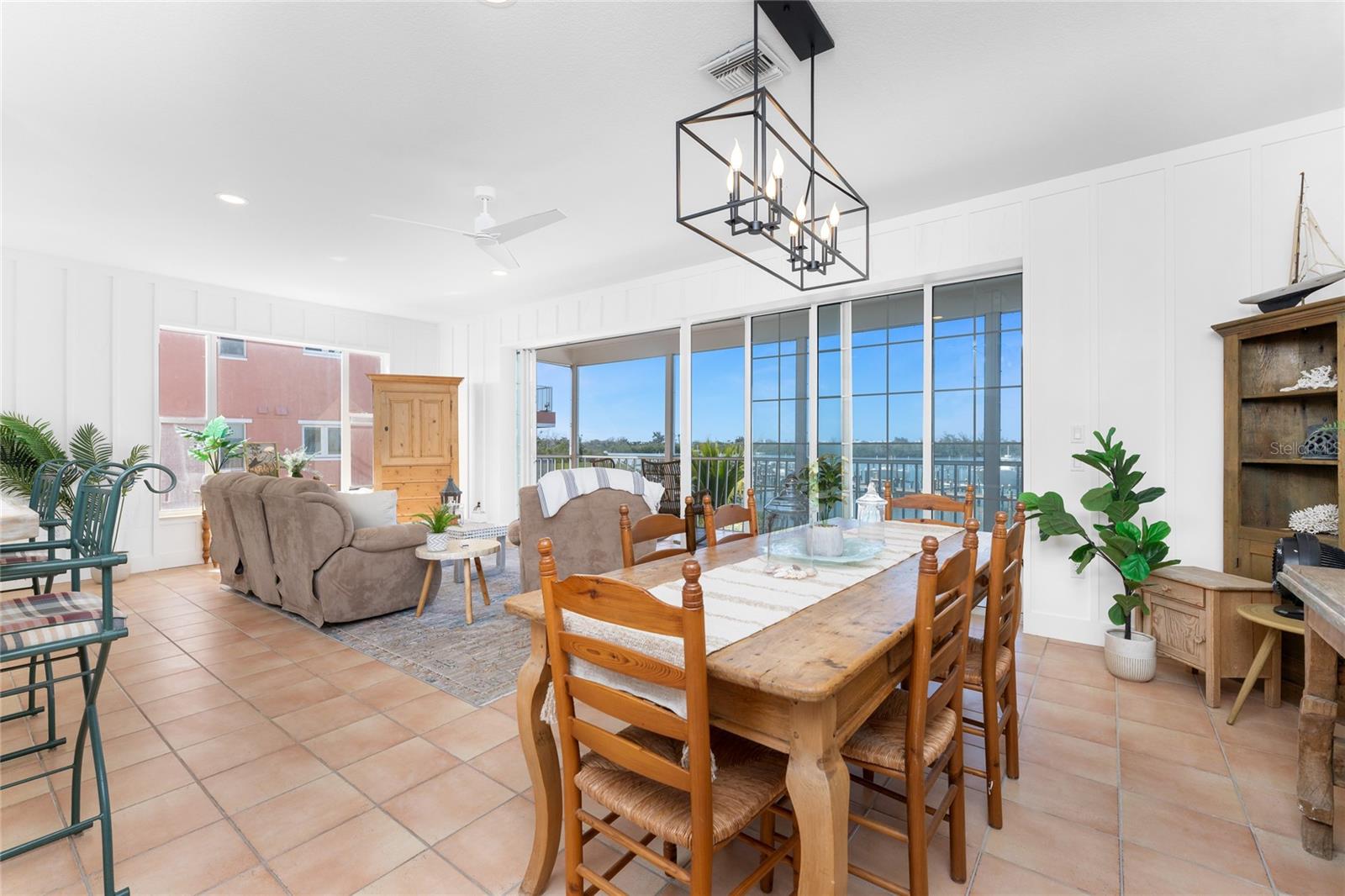 MARINER VILLAGE PH 02 BLDG 03 - Residential