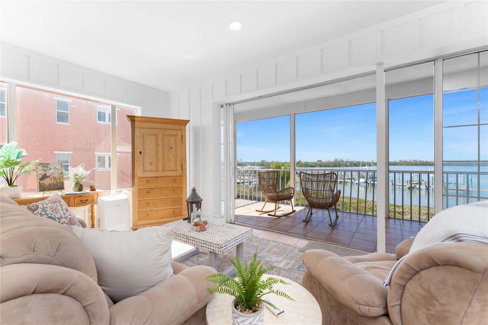 MARINER VILLAGE PH 02 BLDG 03 - Residential