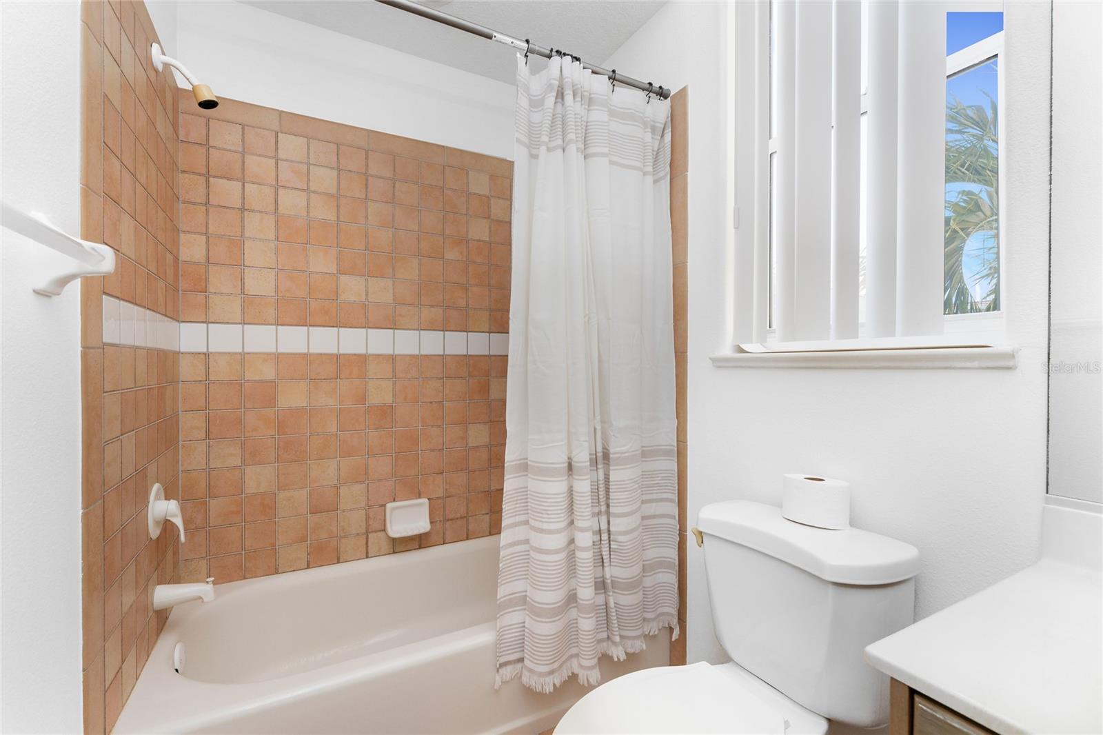 MARINER VILLAGE PH 02 BLDG 03 - Residential