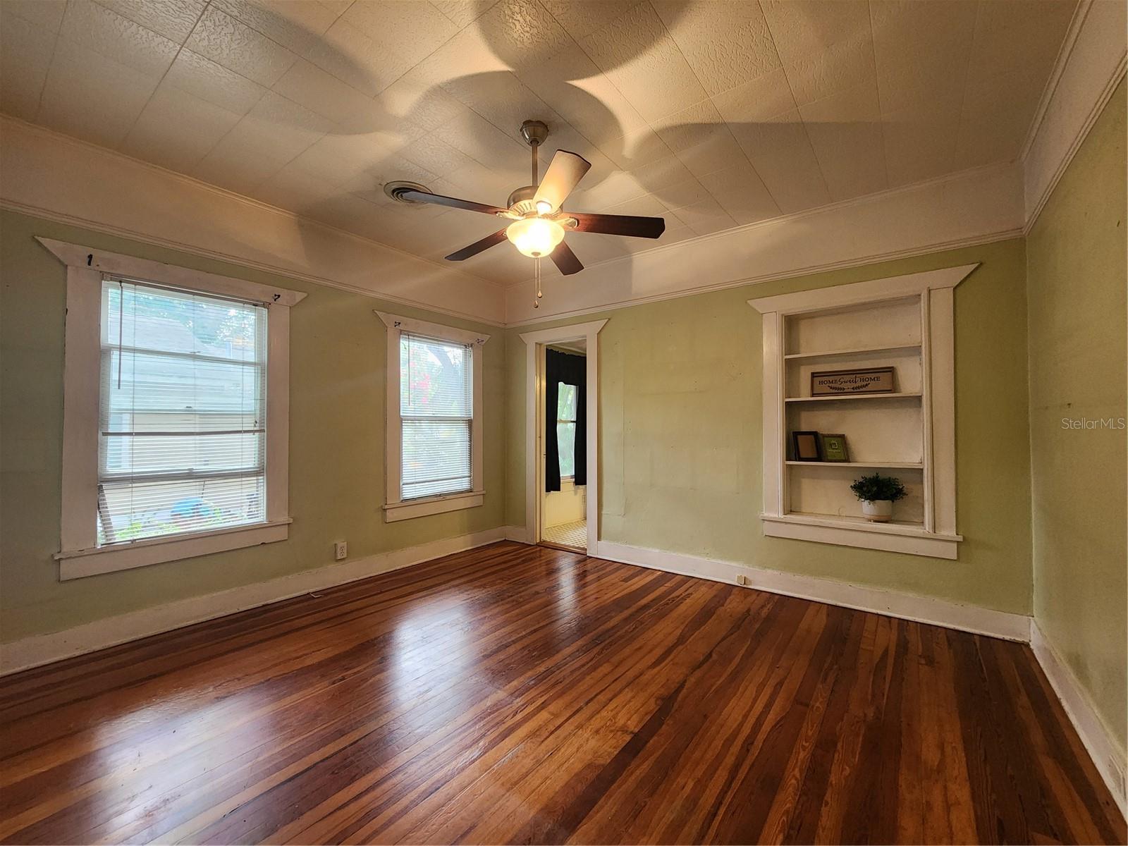 WHITE BEAR PARK - Residential Income