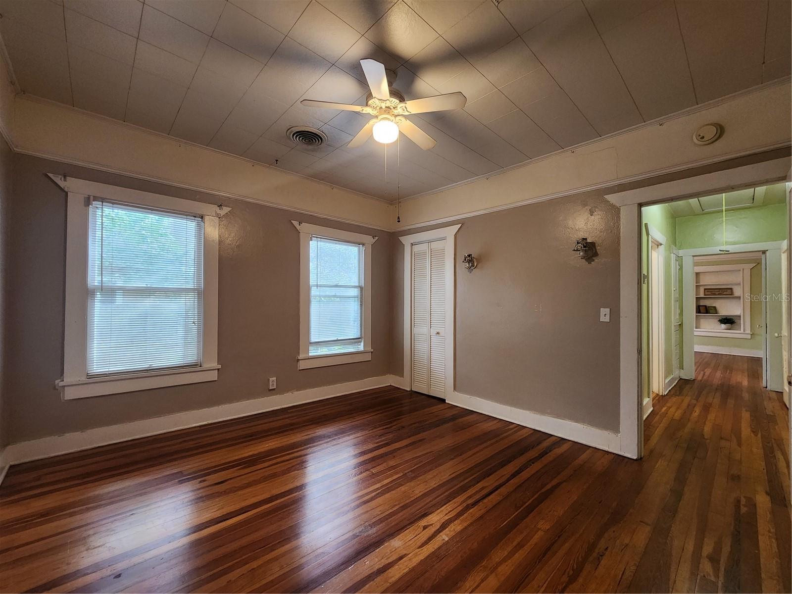 WHITE BEAR PARK - Residential Income