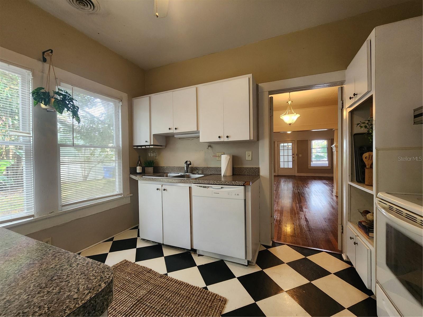 WHITE BEAR PARK - Residential Income