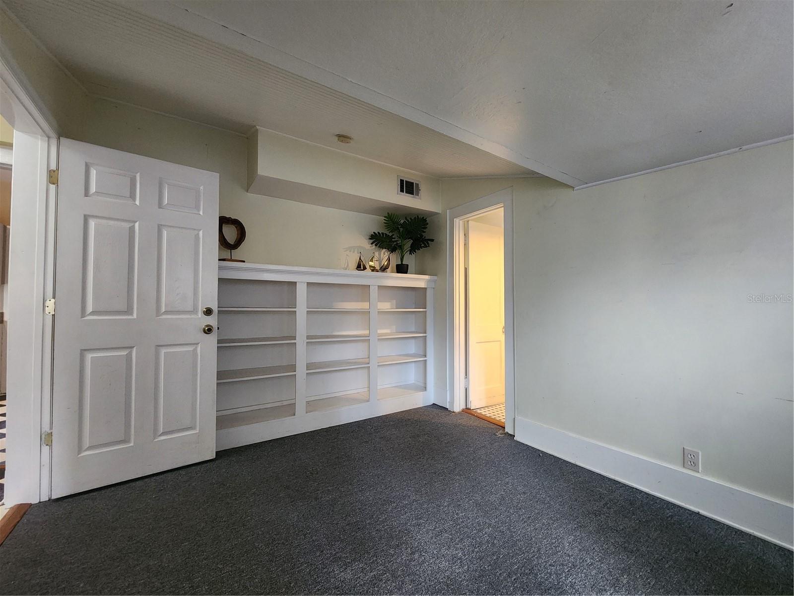 WHITE BEAR PARK - Residential Income