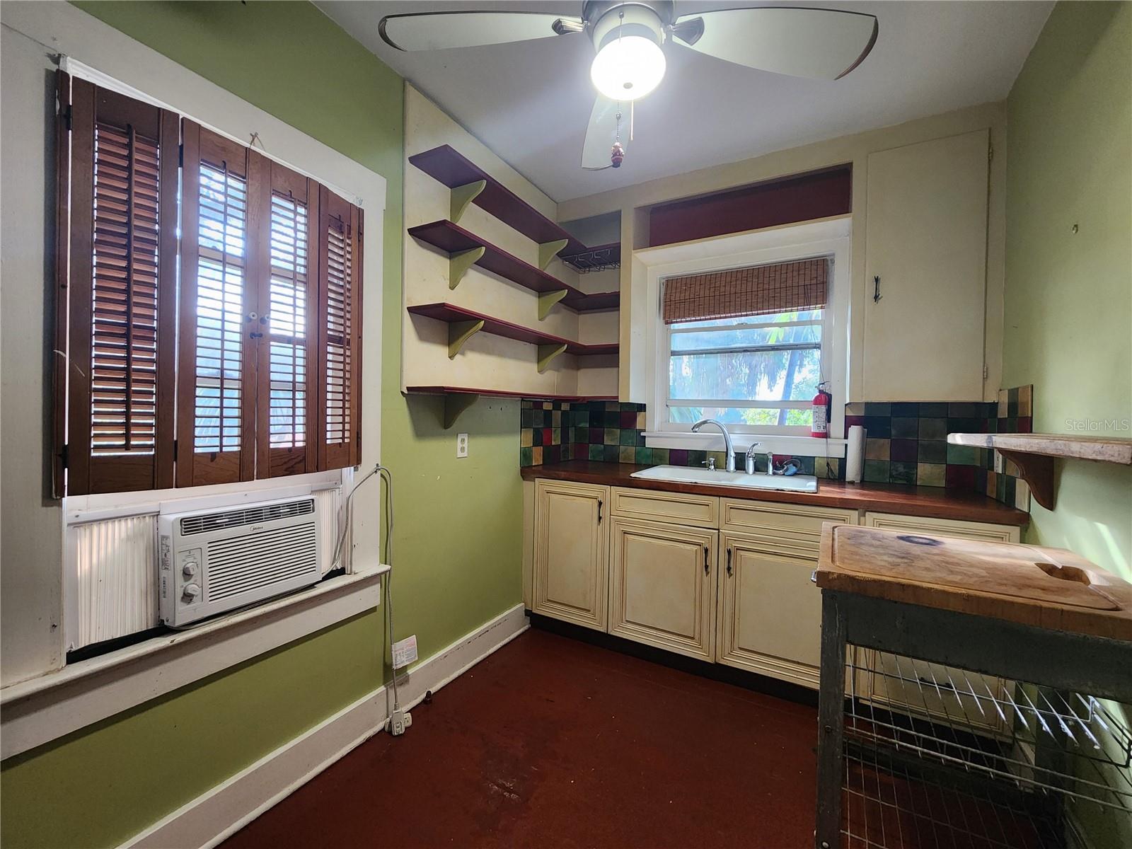 WHITE BEAR PARK - Residential Income