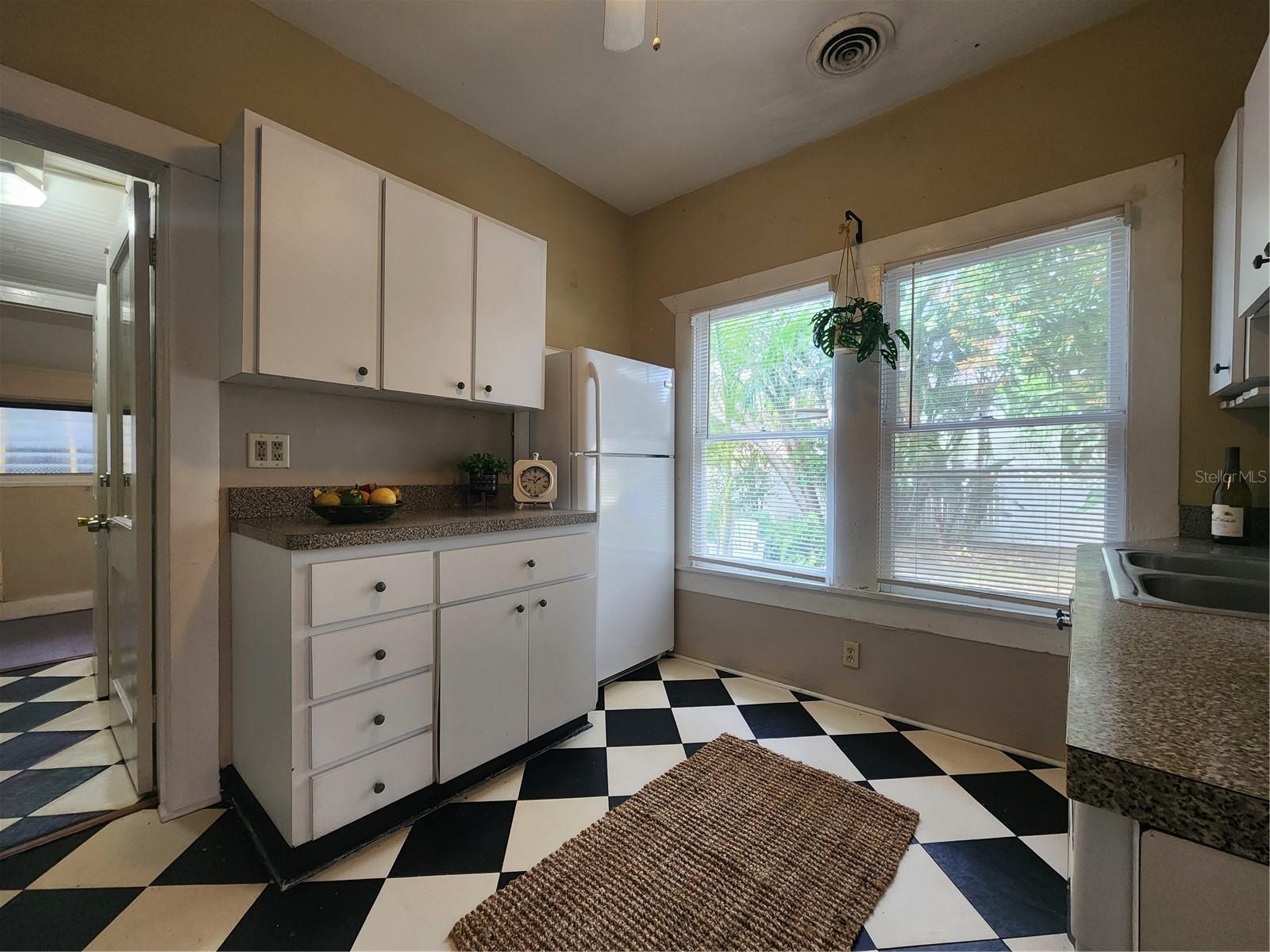 WHITE BEAR PARK - Residential Income