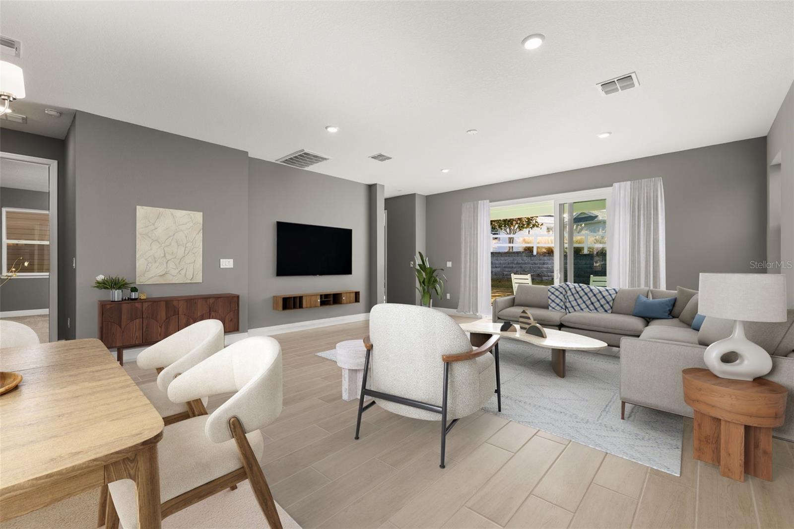 985 FIESTA KEY CIRCLE