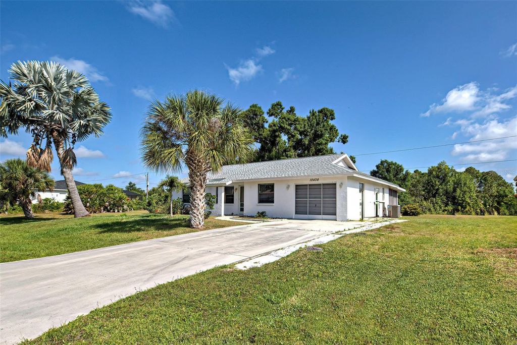 Photo of 10438 Waterford Avenue, Englewood, FL 34224 (MLS # O6393504)