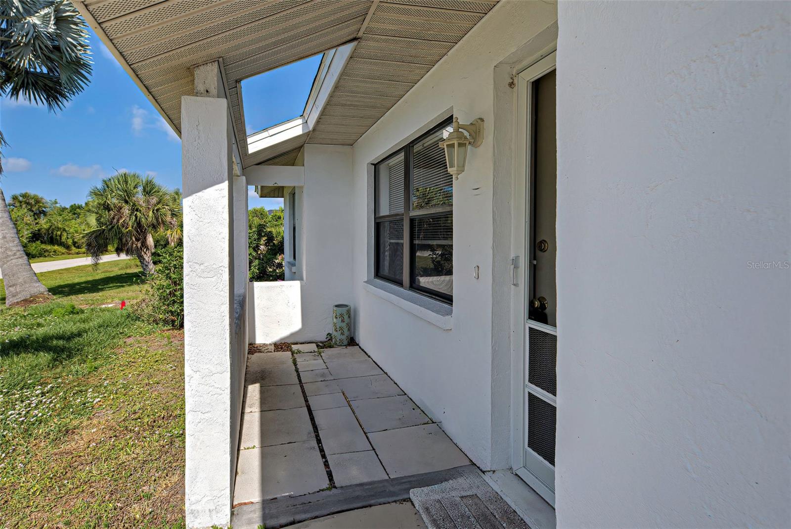 10438 WATERFORD AVENUE