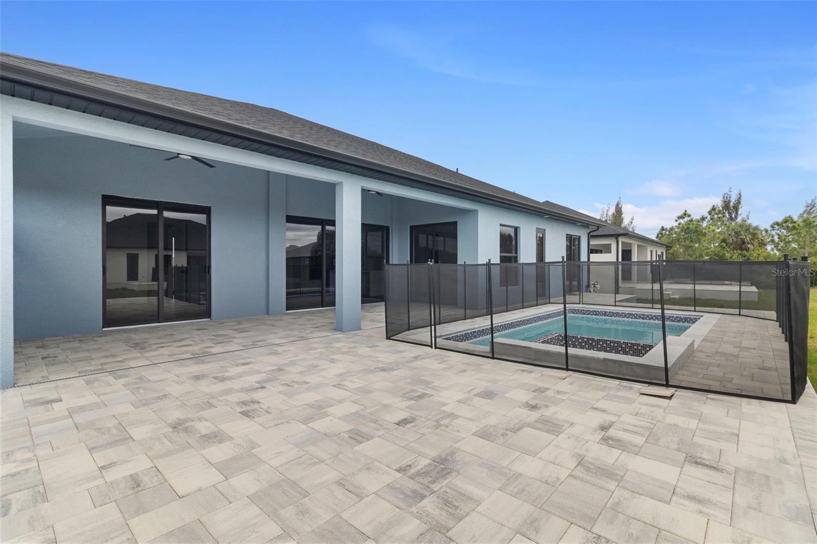 SOUTH GULF COVE - Residential