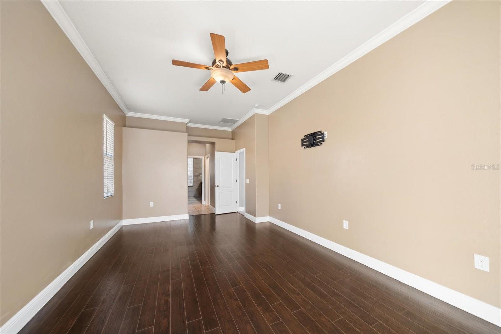 ABBEY GROVE - Residential