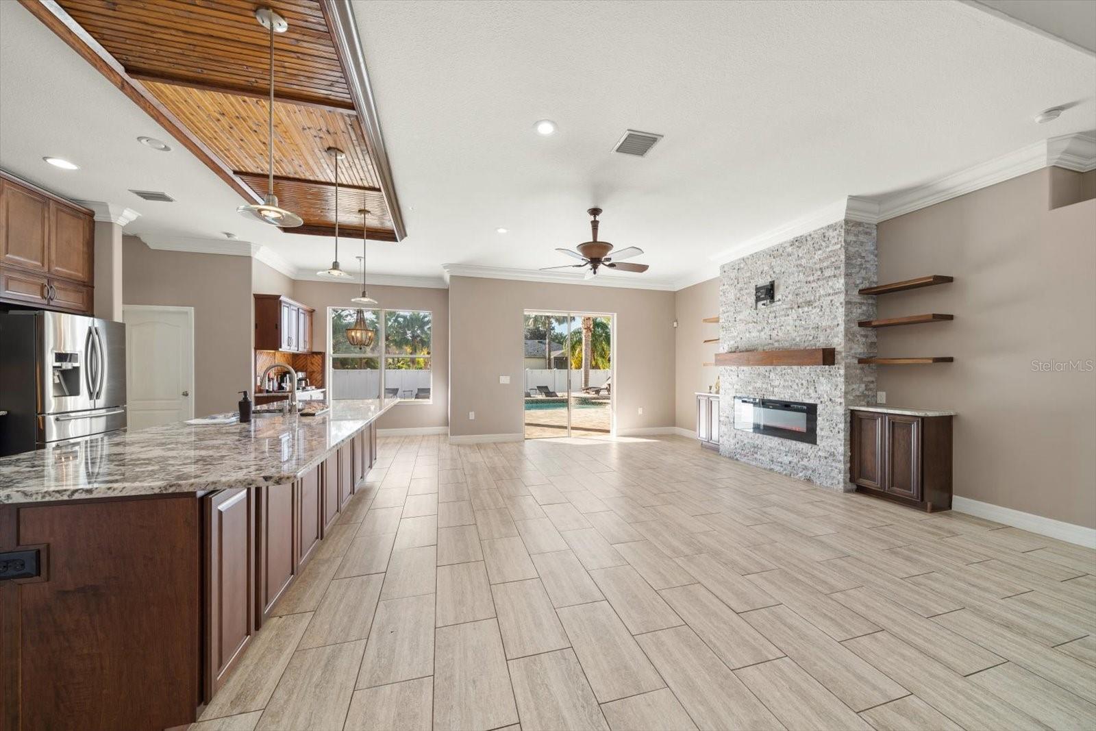 ABBEY GROVE - Residential