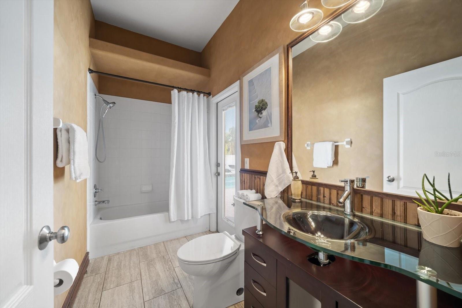 ABBEY GROVE - Residential