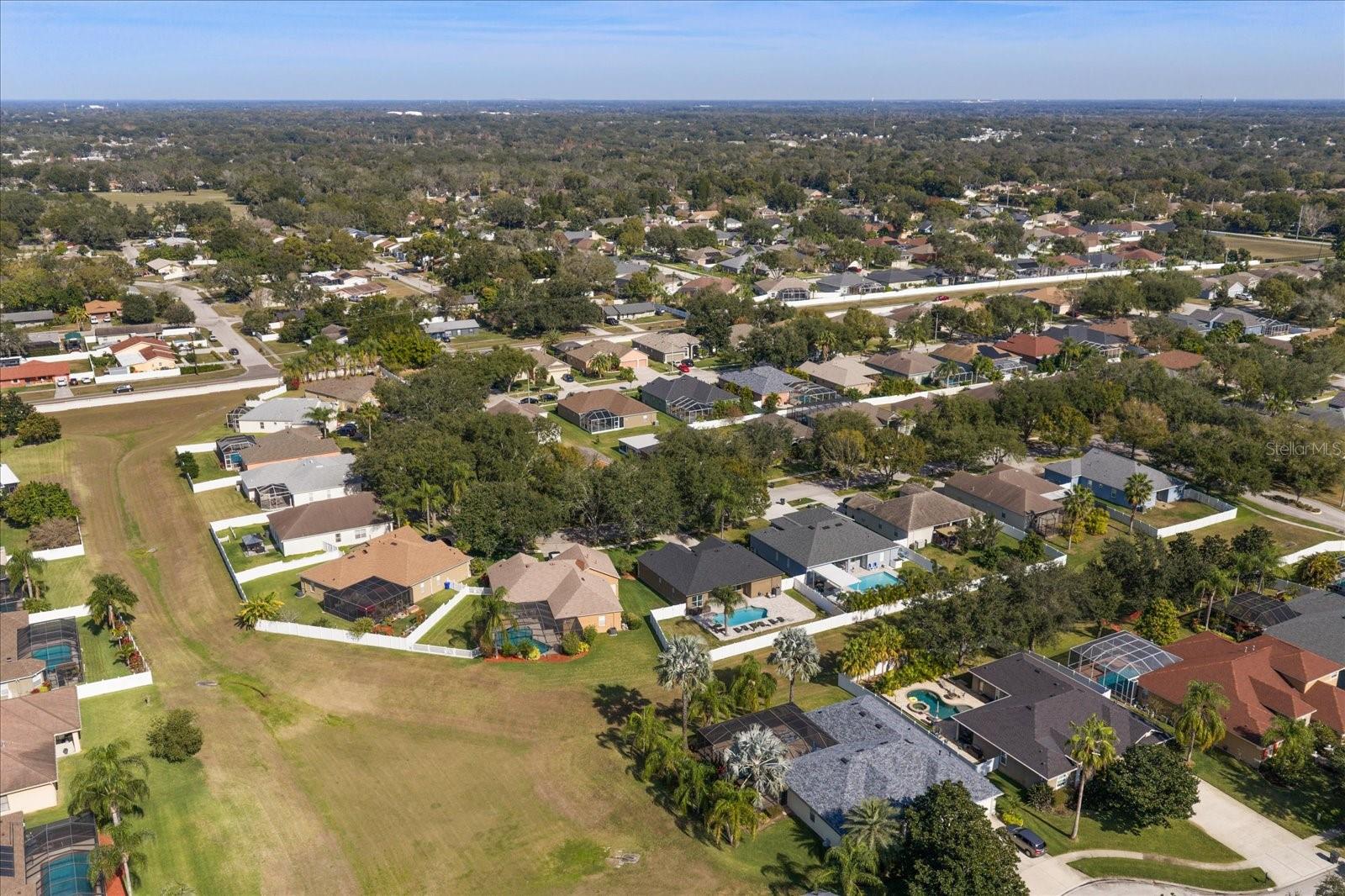 ABBEY GROVE - Residential