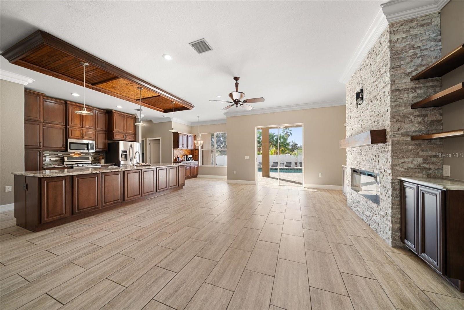 ABBEY GROVE - Residential