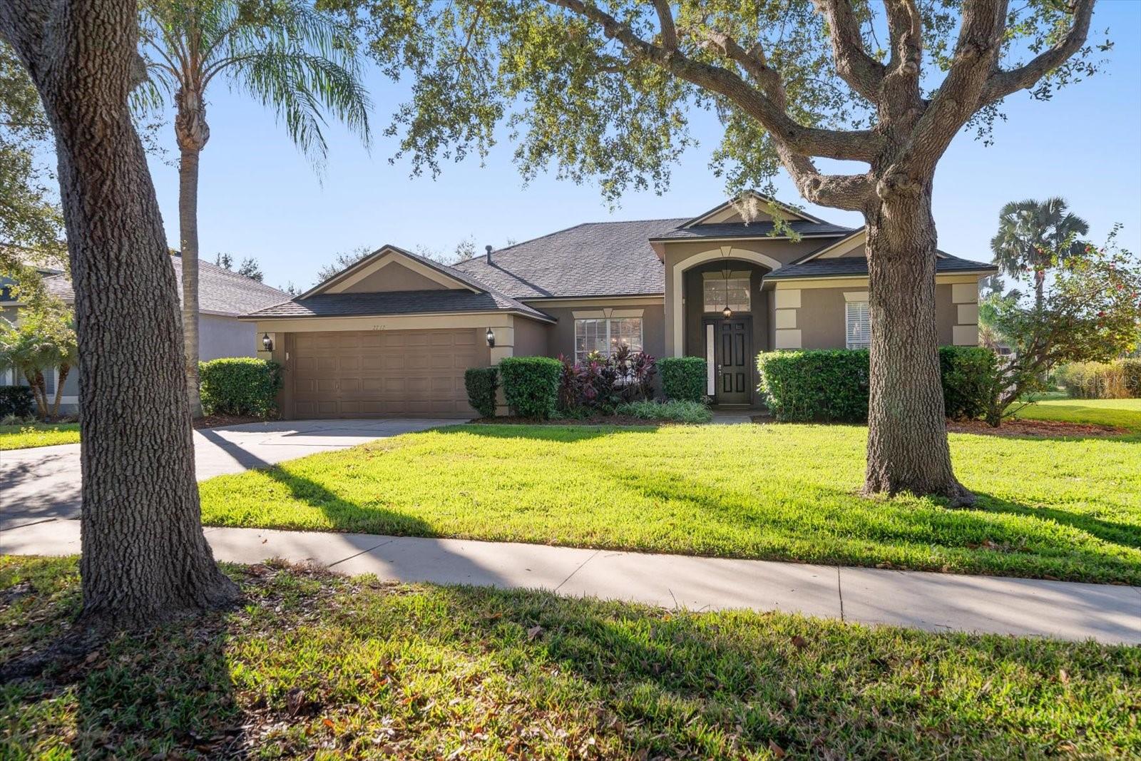 ABBEY GROVE - Residential