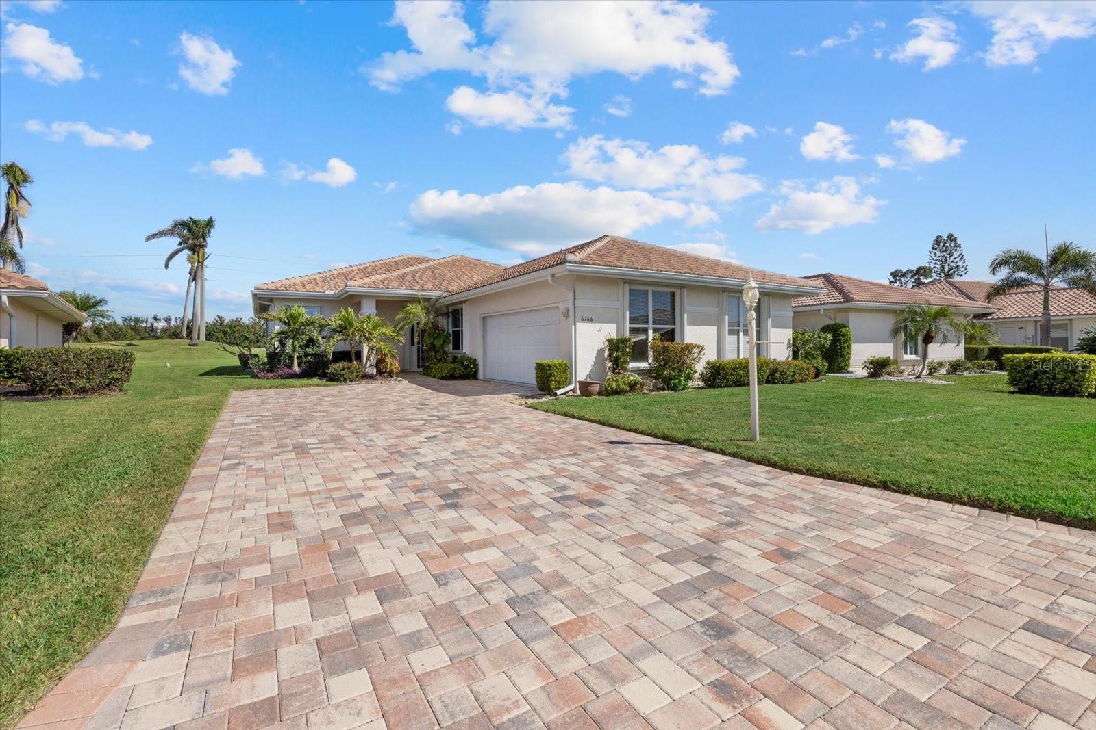6766 GREENVIEW LANE