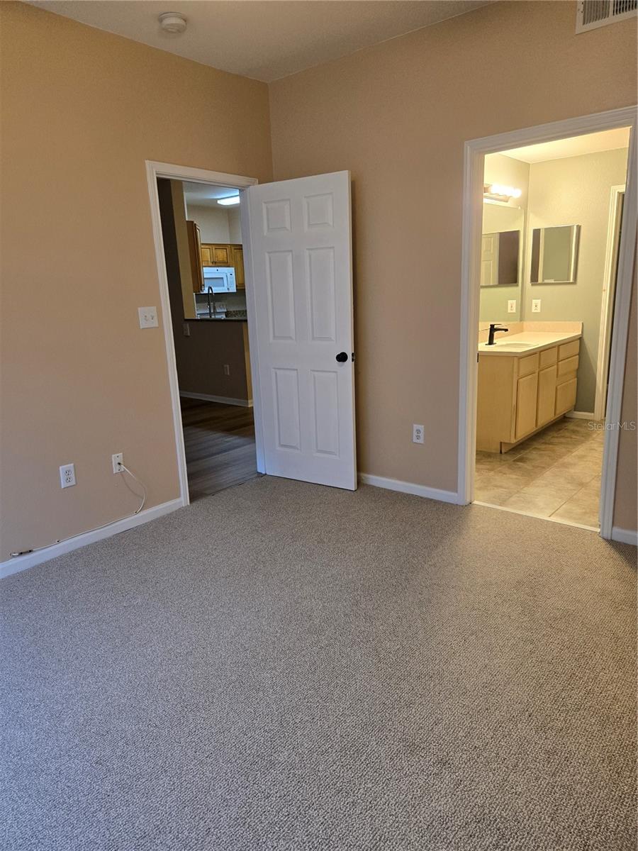 AVALON OF CLEARWATER THE CONDO - Residential Lease