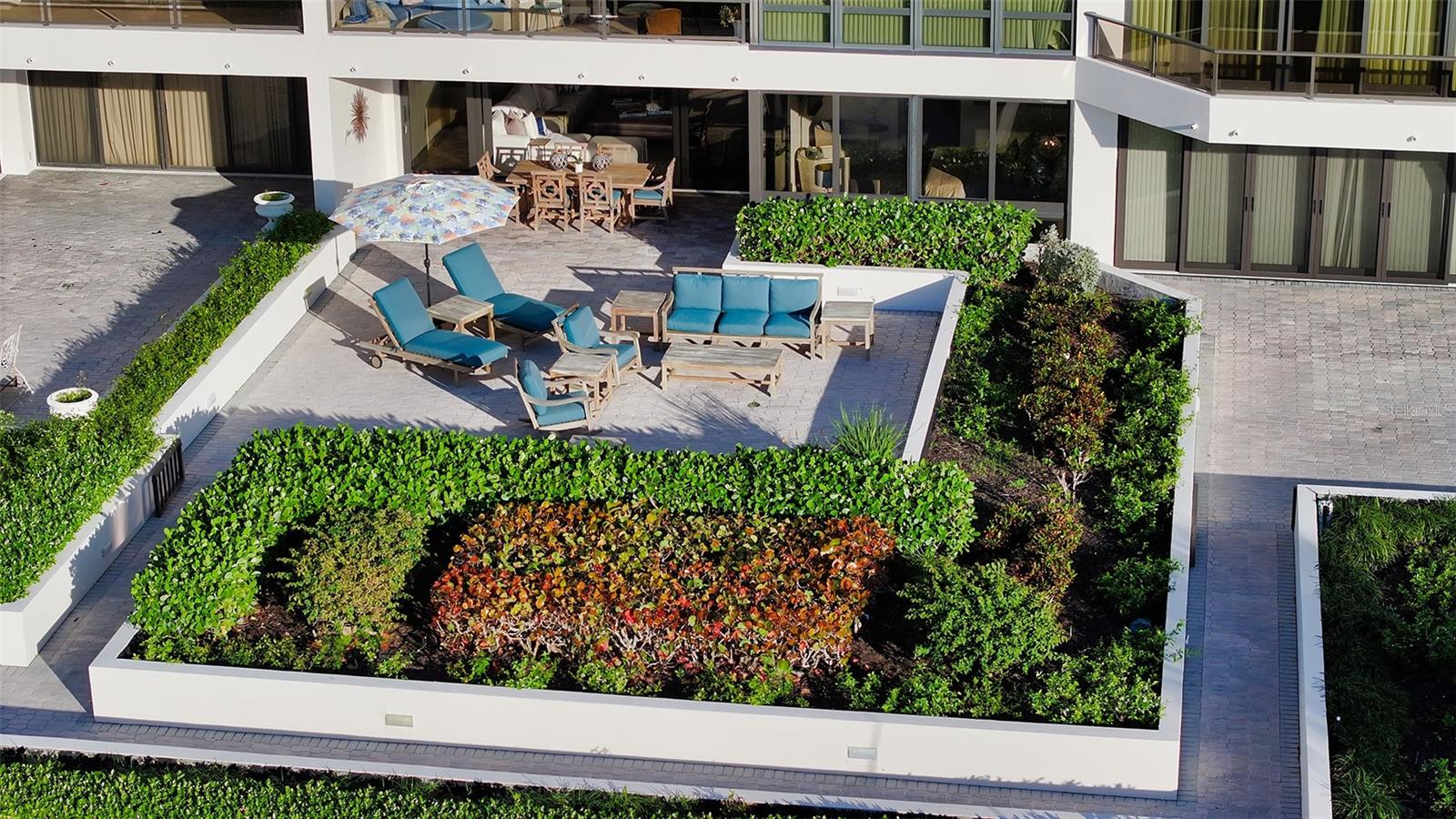 SANCTUARY IV - Residential