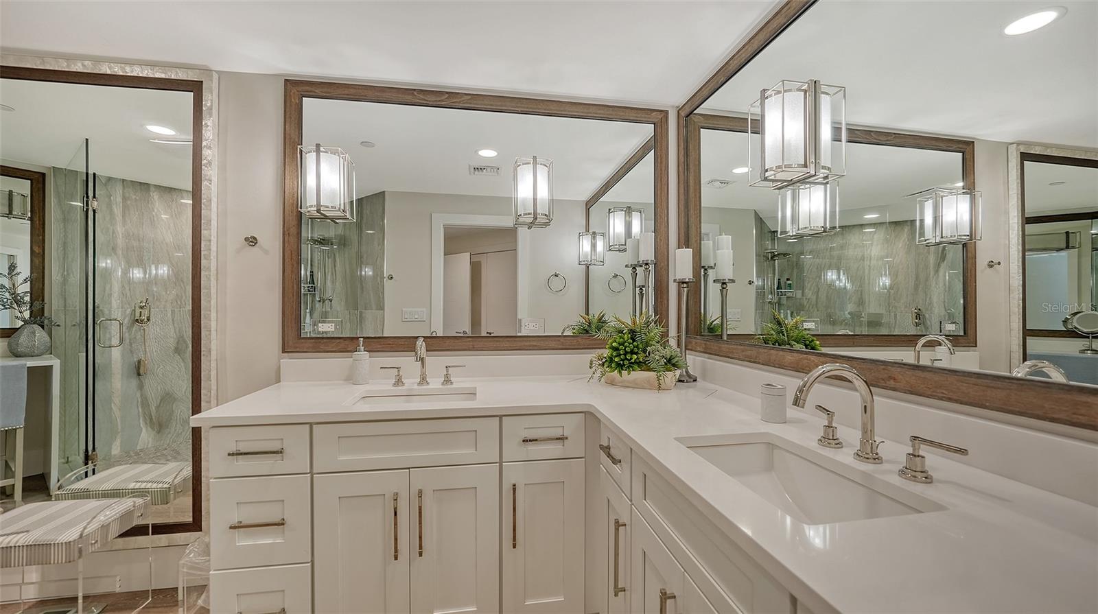 SANCTUARY IV - Residential