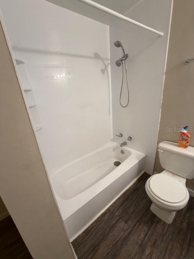 TAMPA OVERLOOK - Residential Lease