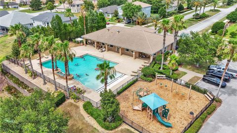 A home in AUBURNDALE