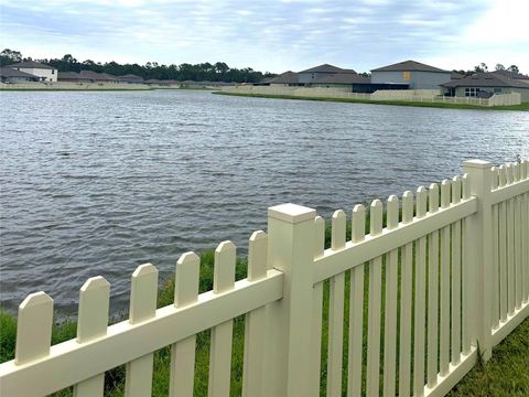 A home in LAKELAND