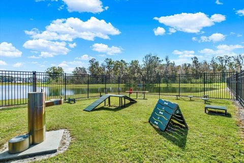 A home in LAKELAND