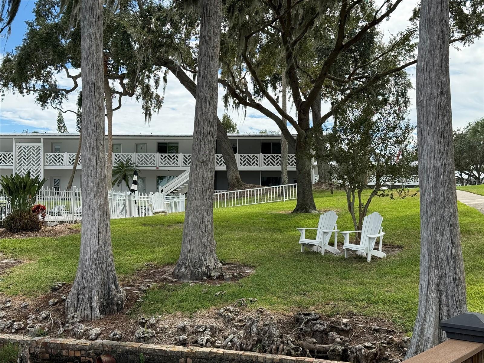 LAKE MAITLAND TERRACE APTS - Residential