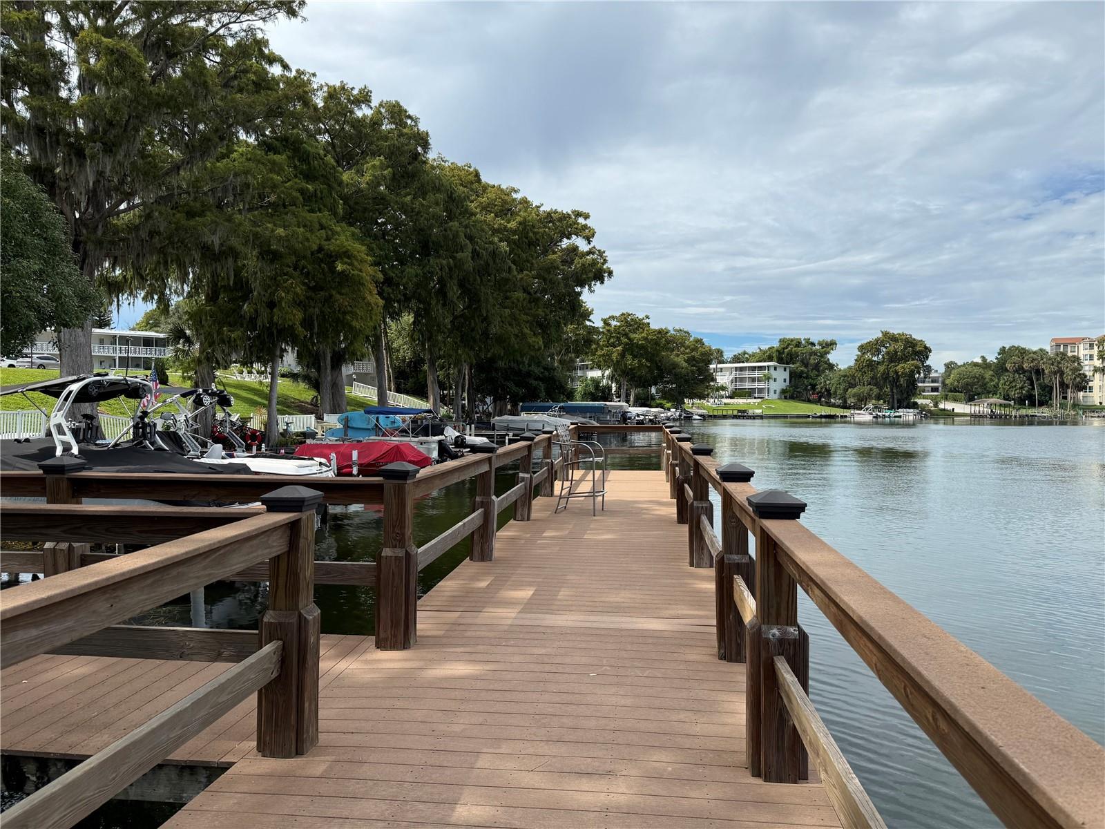 LAKE MAITLAND TERRACE APTS - Residential