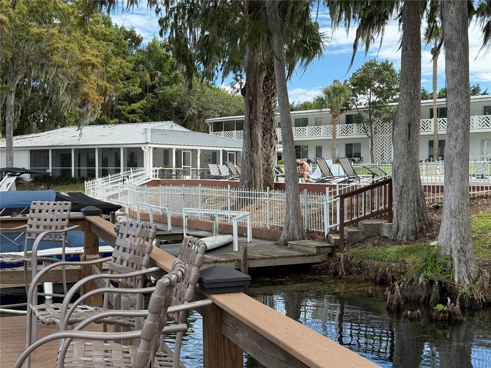 LAKE MAITLAND TERRACE APTS - Residential