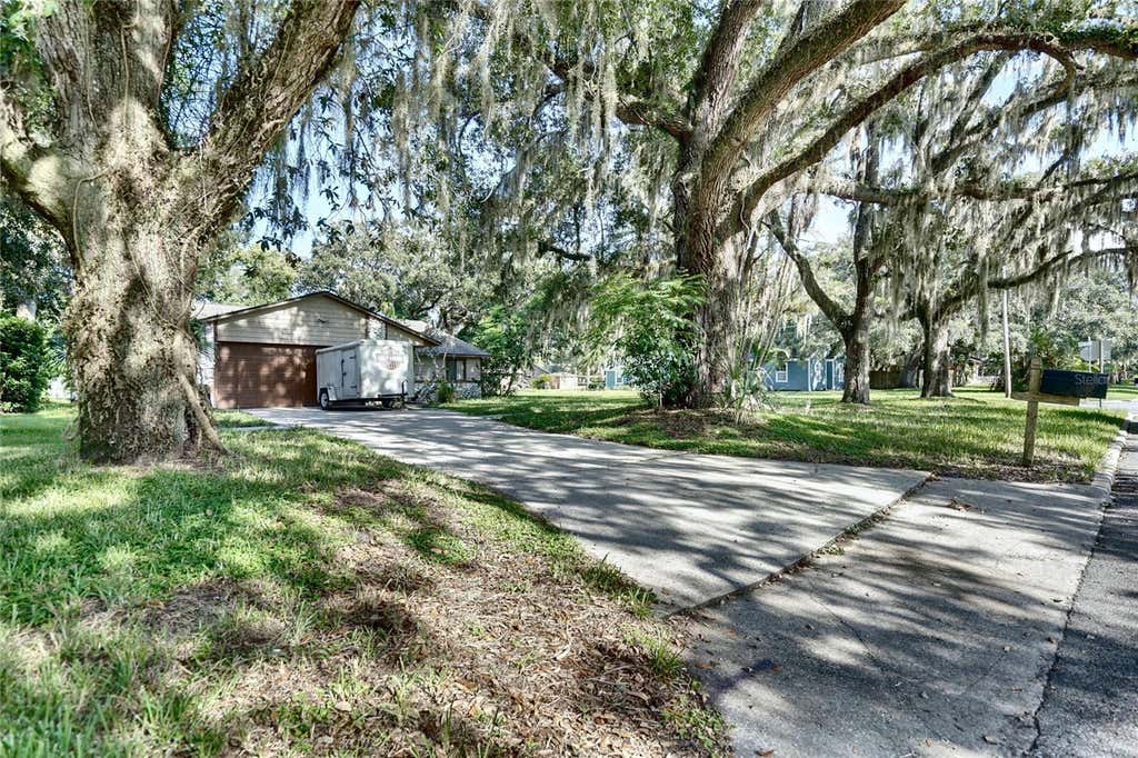 Photo of 101 N Elliott Avenue, Sanford, FL 32771 (MLS # O6434589)