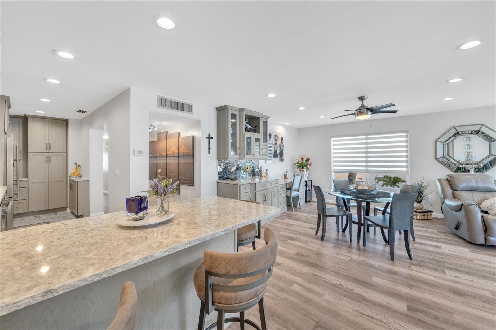 5400 GULF DRIVE APTS 2 - Residential