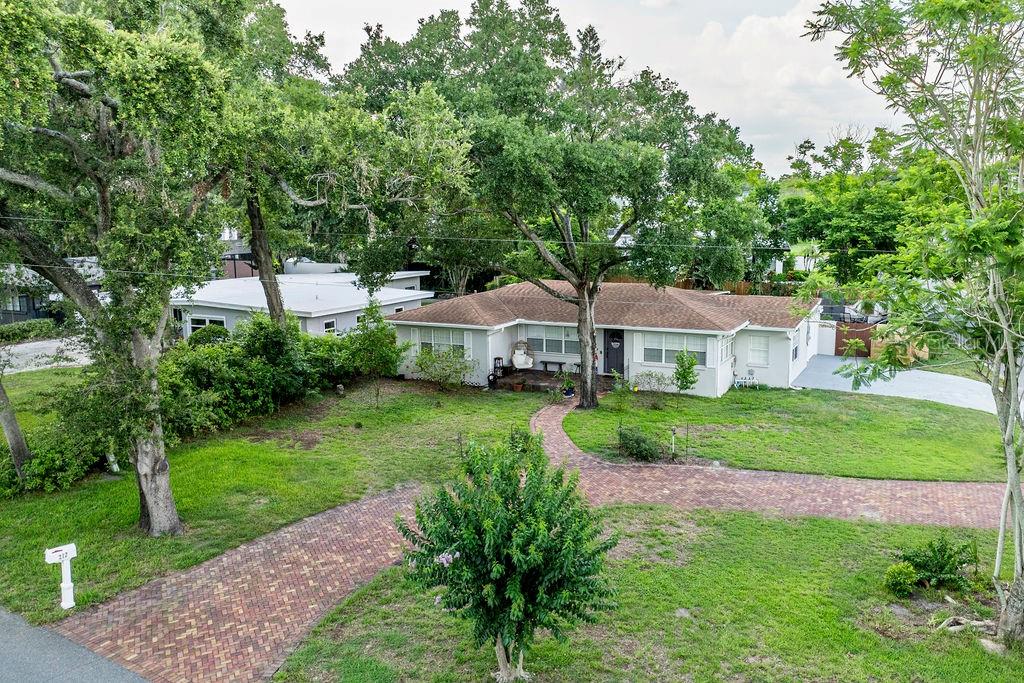 212 BLOSSOM LANE