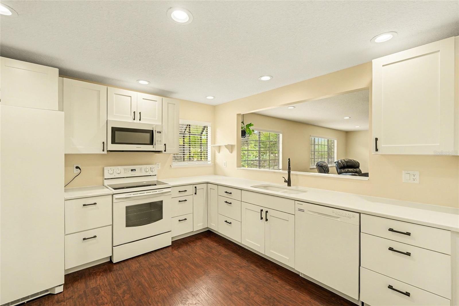 SHERWOOD FOREST - Residential