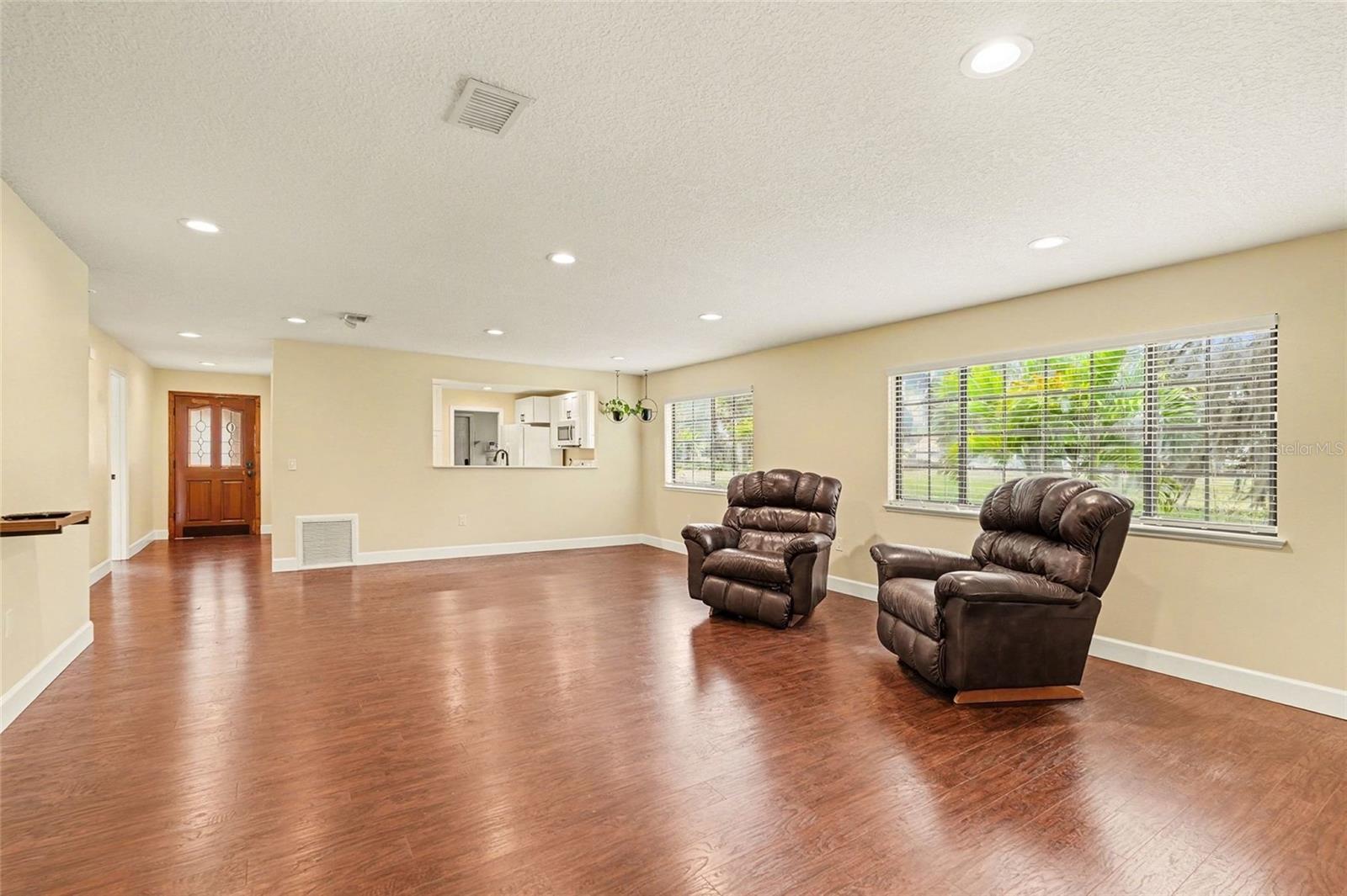 SHERWOOD FOREST - Residential