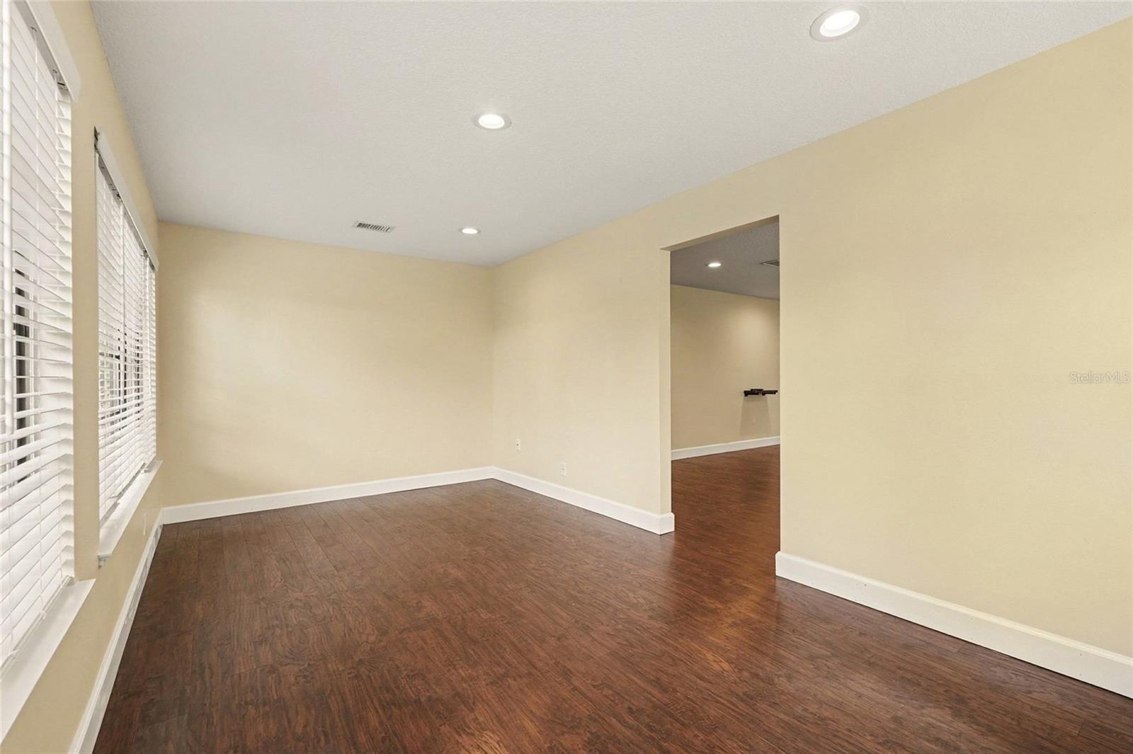 SHERWOOD FOREST - Residential