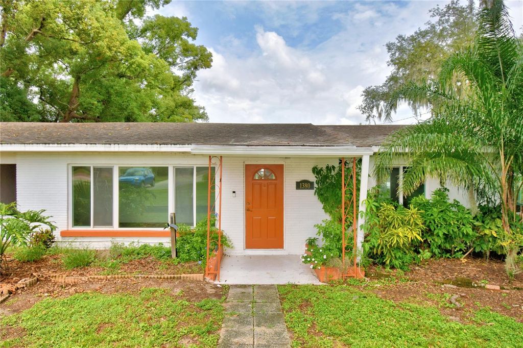 Photo of 1380 Lucerne Loop Road NE, Winter Haven, FL 33881 (MLS # P4936141)