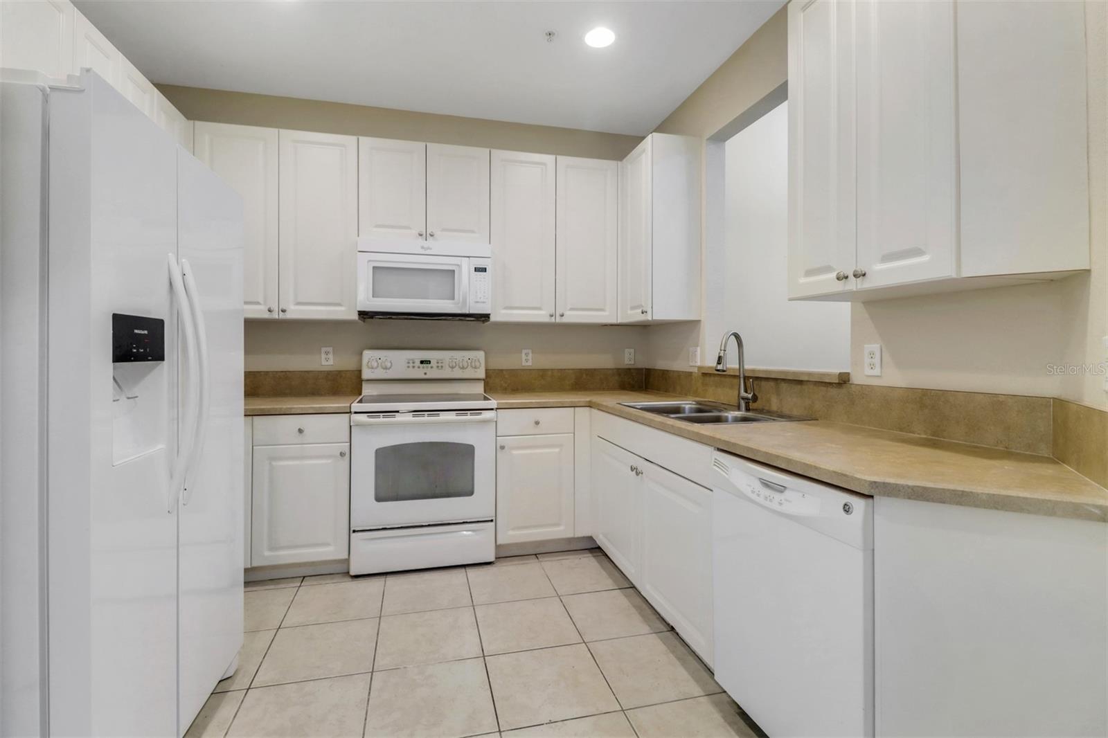 MARIPOSA AT WHIPPOORWILL - Residential