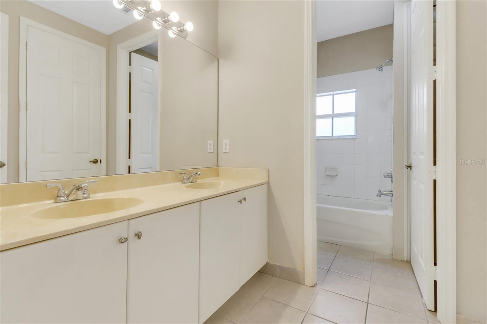 MARIPOSA AT WHIPPOORWILL - Residential