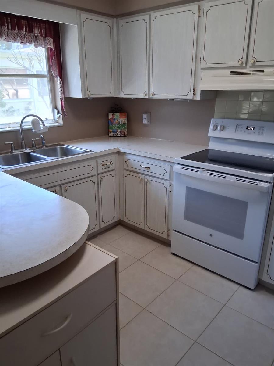 VENDOME VILLAGE - Residential