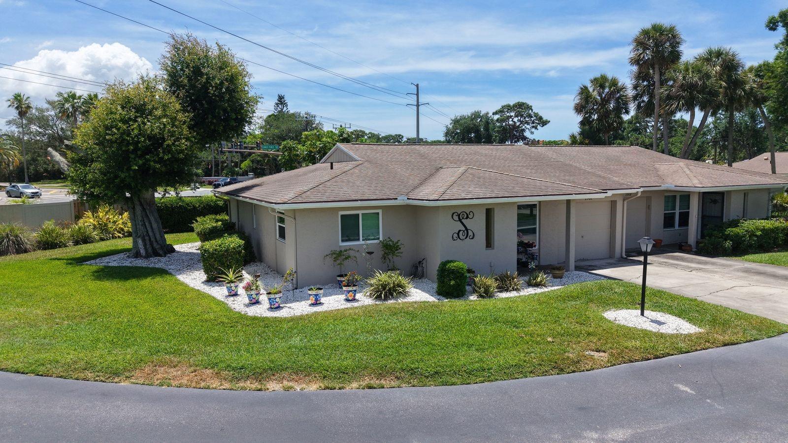 CAPTIVA GARDENS - Residential