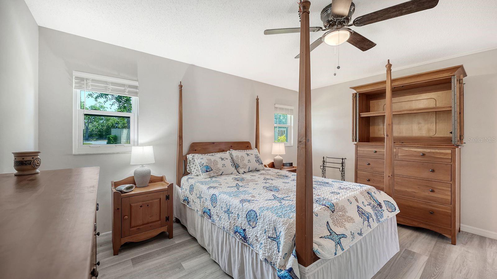 CAPTIVA GARDENS - Residential