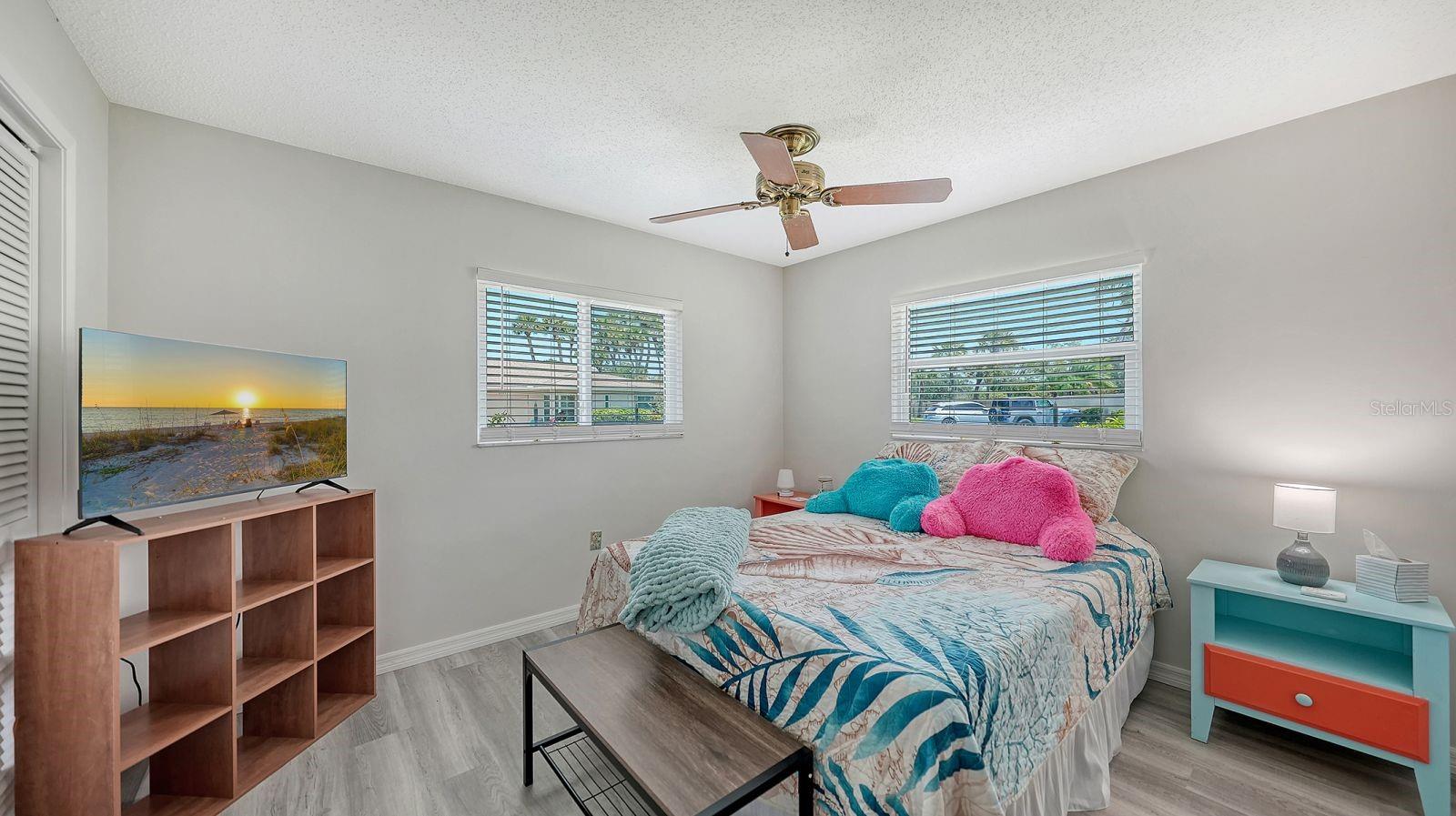 CAPTIVA GARDENS - Residential