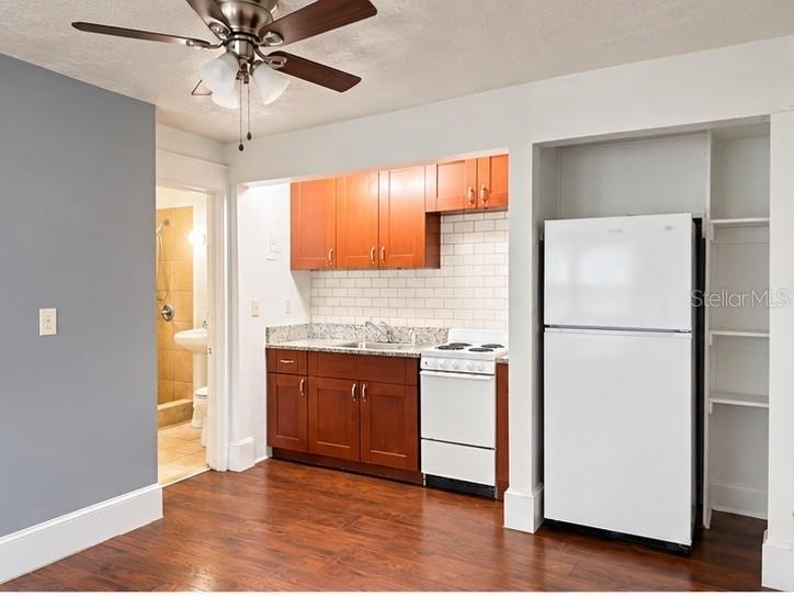 Photo of 510 E Jackson Street #4, Orlando, FL 32801 (MLS # O6439756)