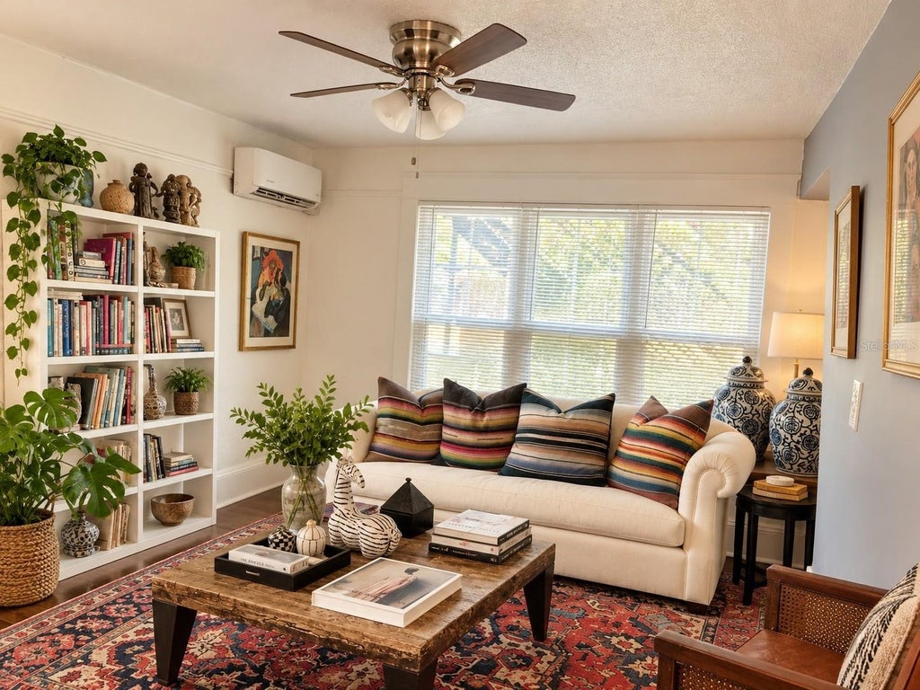 Photo of 510 E Jackson Street #4, Orlando, FL 32801 (MLS # O6439756)