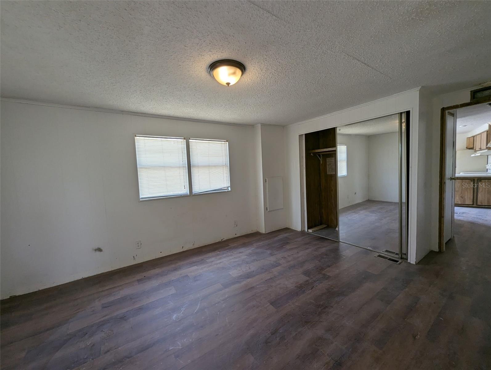 RIVER RIDGE - Residential